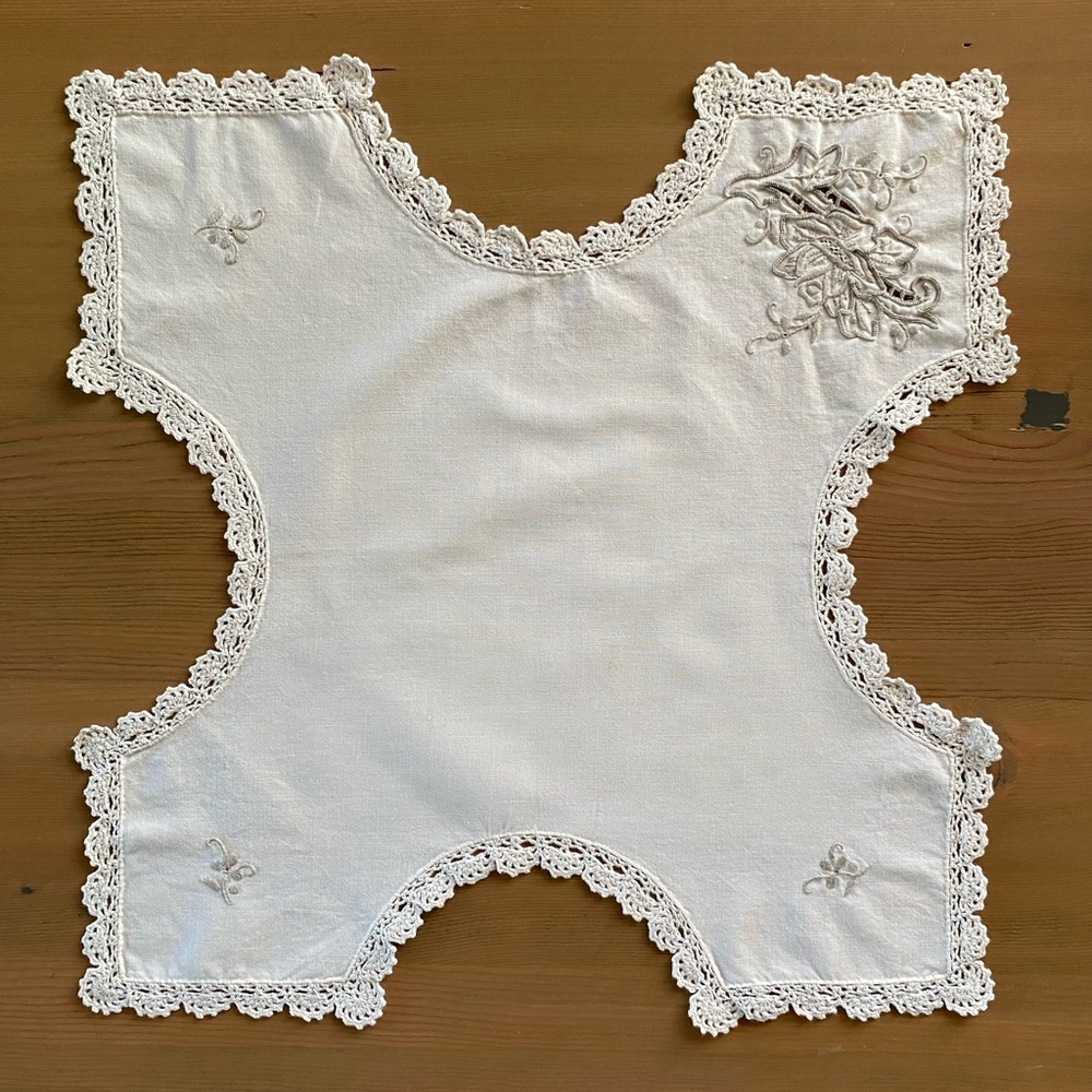 Vintage bread roll linen